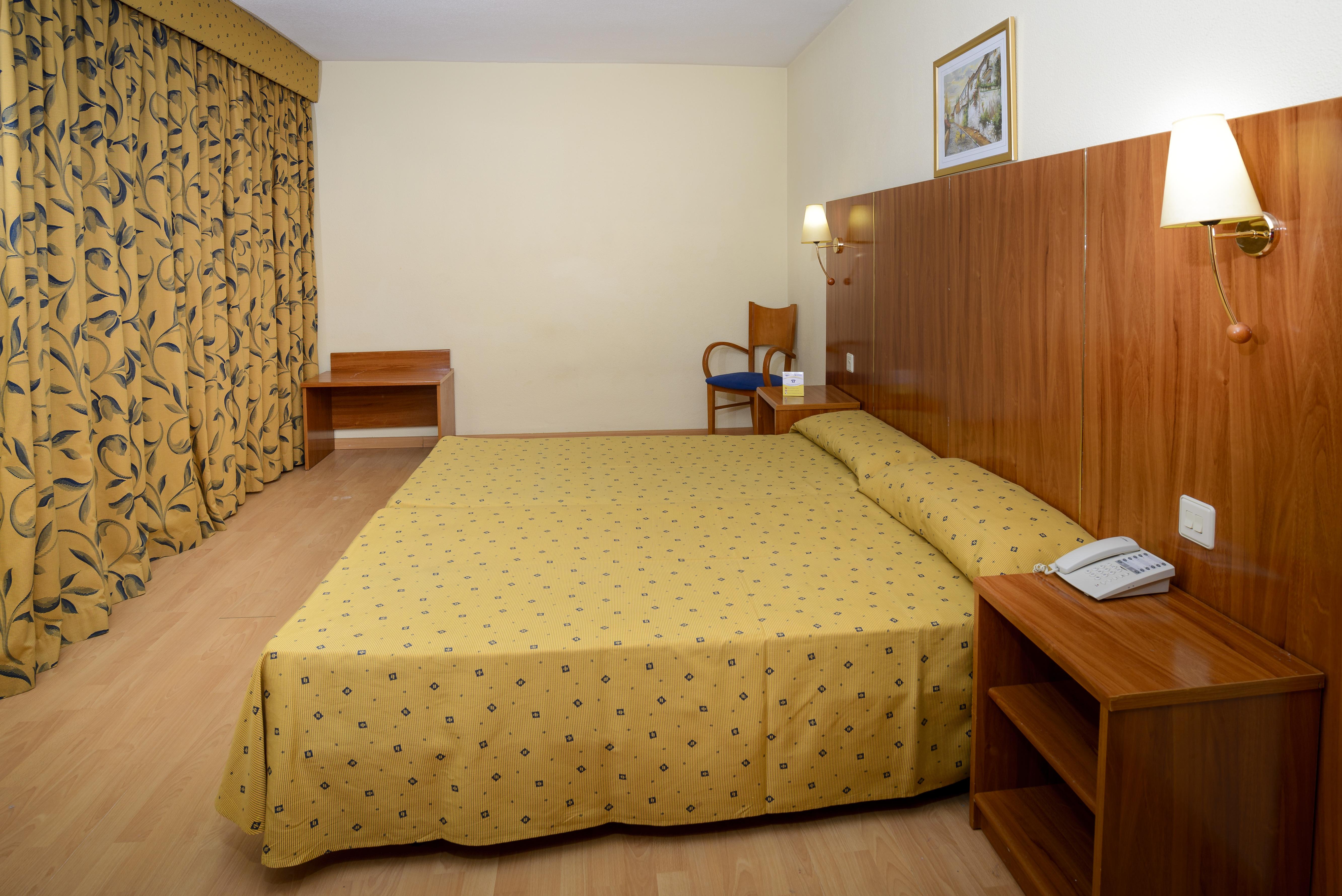 Hotel Mareny Бенидорм Экстерьер фото